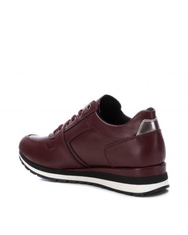 Zapatillas deporte XTI  de Mujer 140655  BURDEOS