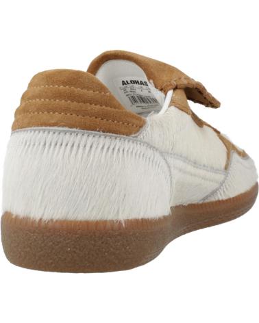 ALOHAS ZAPATILLAS MUJER MODELO S100831 COLOR MARRON CAMEL