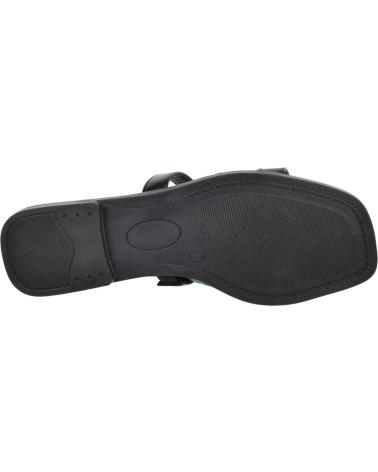 ISTERIA ESCLAVA ADORNO METAL NEGRO