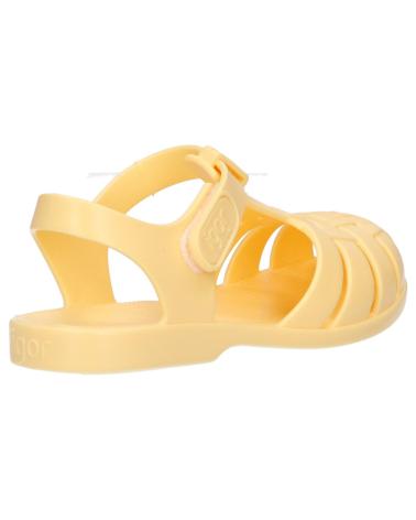 IGOR PISCINA Y PLAYA AMARILLO