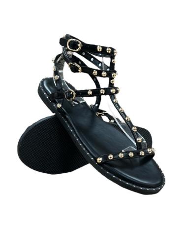 CALZADOMANIA SANDÁLIA PRETA COM TACHAS DOURADAS NEGRO