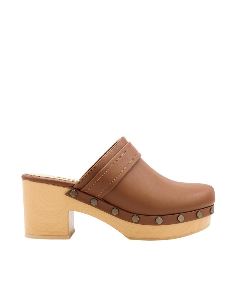 ZOCCOLO IN PELLE CON TACCO IN LEGNO CORINA M4416 MARRONE MARRóN