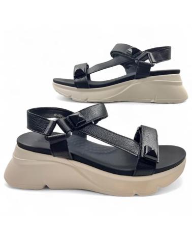 SANDALO CON ZEPPA TIMBOS 131462 / 190RL 5Q21 NERO KAKI MARRóN