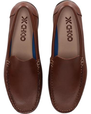 CHIKA10 ST ROAD 2060 MARRON-BROWN