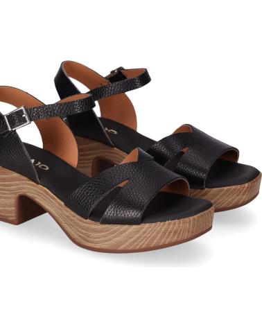 SANDALIAS PLATAFORMA CHIKA10 GERSEI 5625 NEGRO CON TACÓN NEGRO-BLACK