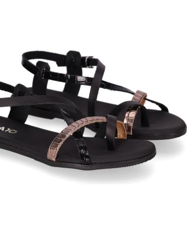 SANDALIAS CHIKA10 MARQUESA 5556 NEGRO CON TIRAS COMBINADAS NEGRO-BLACK
