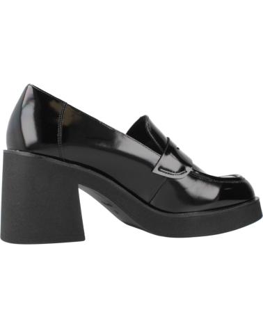 ZAPATOS TAMARIS 24410 NEGRO CHAROL CON TACÓN BLOQUE BLACK