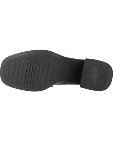 ZAPATOS TAMARIS 24410 NEGRO CHAROL CON TACÓN BLOQUE BLACK