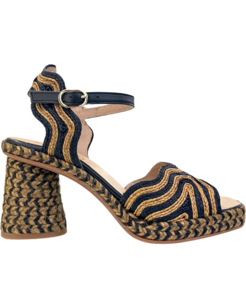 GAIMO DANAE SANDALE MIT BLOCKABSATZ UND WELLENMUSTER VARIOS COLORES