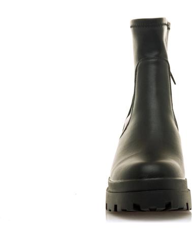 MTNG BOTINES PLANOS MUJER MUSTANG 54579 NEGRO