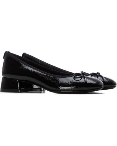 ZAPATOS DE SALÓN XTI 144242 NEGROS CON LAZO Y TACÓN BLOQUE NEGRO