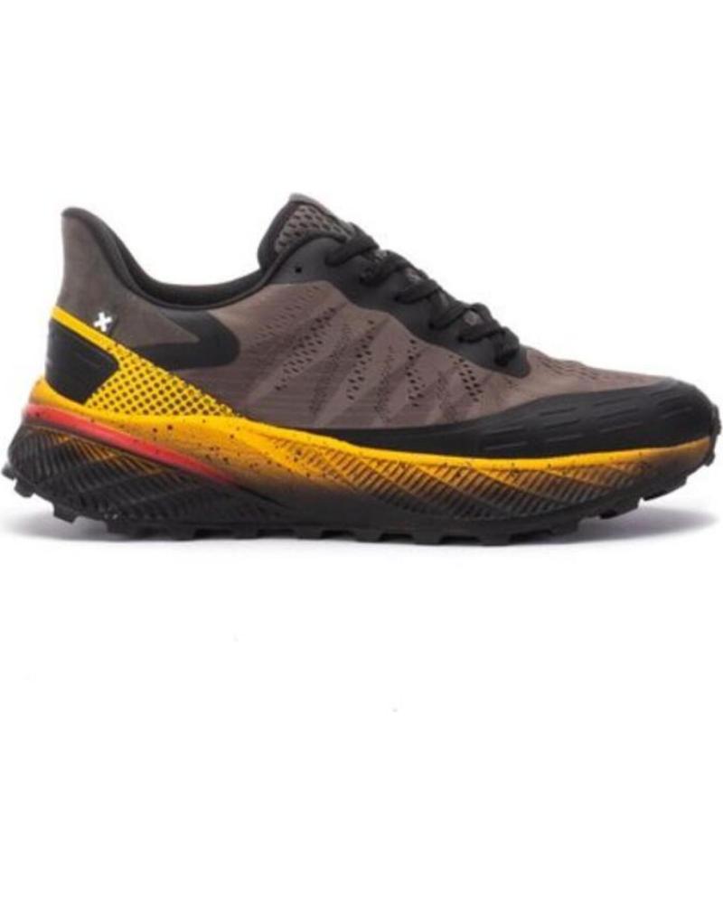 ZAPATILLAS TRAIL RUNNING XTI 144713 KAKI VERDE