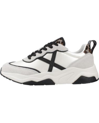 ZAPATILLAS MUNICH WAVE 8770177 BLANCAS CON DETALLES NEGROS 177