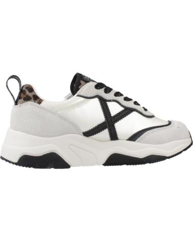 ZAPATILLAS MUNICH WAVE 8770177 BLANCAS CON DETALLES NEGROS 177