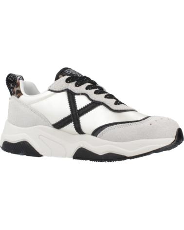 ZAPATILLAS MUNICH WAVE 8770177 BLANCAS CON DETALLES NEGROS 177