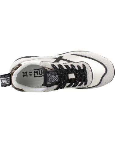 ZAPATILLAS MUNICH WAVE 8770177 BLANCAS CON DETALLES NEGROS 177