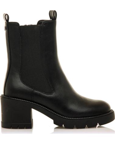 BOTTES CHELSEA MTNG 55343 NOIRES AVEC TALON ET SEMELLE CRANTÉE NEGRO