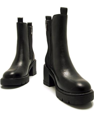 BOTTES CHELSEA MTNG 55343 NOIRES AVEC TALON ET SEMELLE CRANTÉE NEGRO