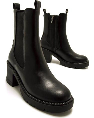 BOTTES CHELSEA MTNG 55343 NOIRES AVEC TALON ET SEMELLE CRANTÉE NEGRO