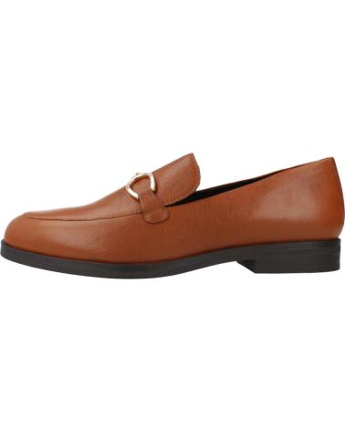 MOCASSIM GEOX D CLORIDIE C6001 MARROM COM DETALHE METÁLICO C6001