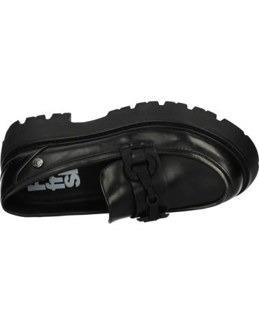 REFRESH MOCASSINS PRETOS 172941 COM SOLA TRATORADA NEGRO