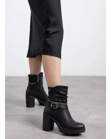 BOTTINE REFRESH 17291703 NOIRE AVEC CHAÎNES ET BOUCLE NEGRO