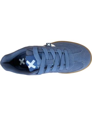 SNEAKER XTI 151360 AZUL CON BANDAS BLANCAS Y SUELA CARAMELO AZUL