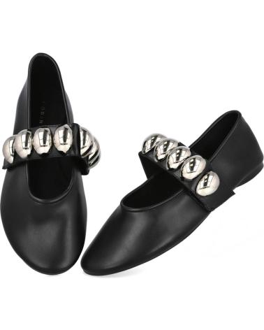 BALLERINES CORINA M5620 AVEC ORNEMENTS MÉTALLIQUES NOIRS NEGRO
