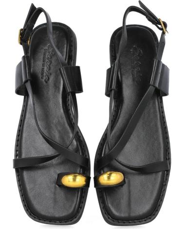 L&R SHOES SANDÁLIAS RASAS GZ-1U42-55 COM ADORNO METÁLICO PRETO NEGRO