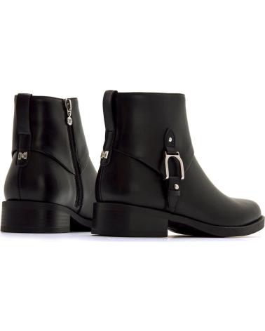 BOTA CHELSEA MARIA MARE 63611 NEGRA CON HEBILLA DECORATIVA NEGRO
