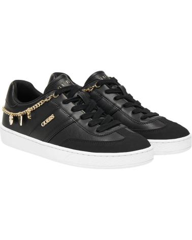ZAPATILLAS GUESS NAOKO FLTNAO LEA12 NEGRAS CON CADENA DECORATIVA NEGRO