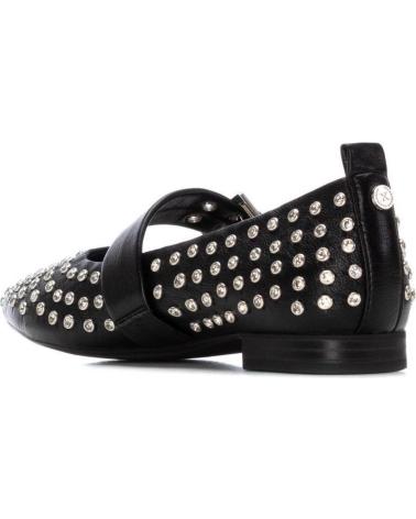 XTI ZAPATO TACHAS NEGRO 144264