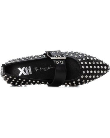 XTI ZAPATO TACHAS NEGRO 144264