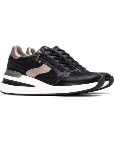 TÊNIS XTI 144629 PRETOS COM DETALHES METALIZADOS NEGRO