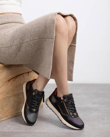 CARMELA 162517 BLACK SNEAKERS WITH RED DETAILS AND ZIPPER NEGRO