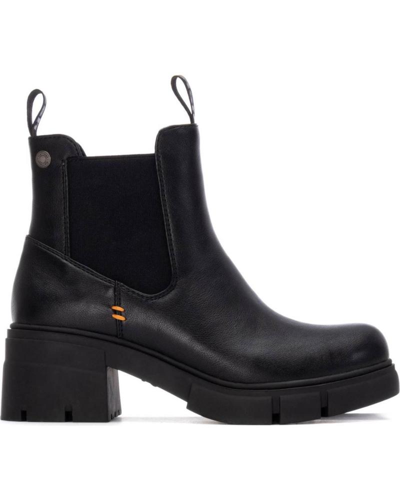 BOTÍN CHELSEA REFRESH 172905 NEGRO CON TACÓN Y SUELA TRACK NEGRO