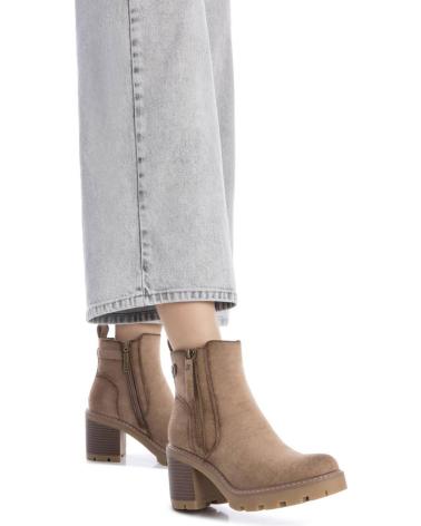 BOTÍN REFRESH 173031 BEIGE - SUELA TRACK Y TACÓN ANCHO BEIGE