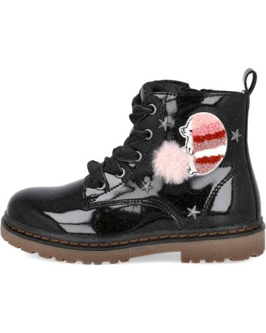 XTI BOOT 151385 BLACK PATENT WITH ORNAMENTS NEGRO