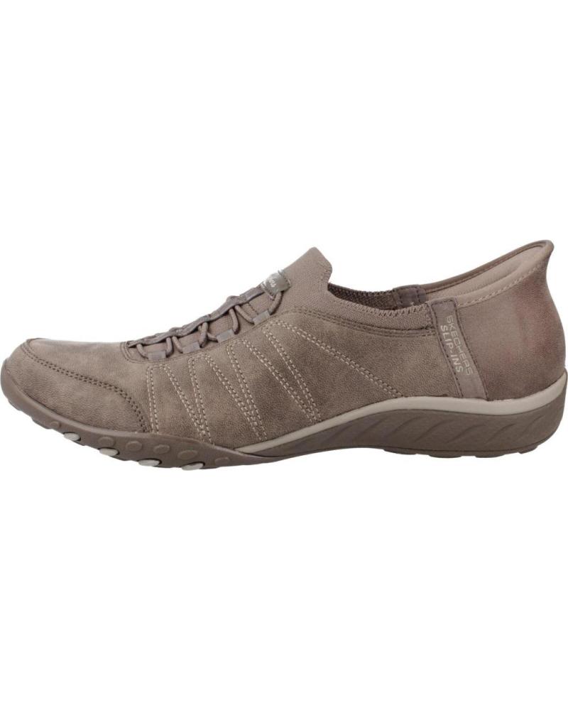 SKECHERS BREATHE-EASY HOME SLIP-INS BEIGE OSCURO DKTP DKTP