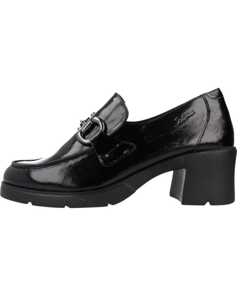 MOCASSINS PRETOS 24 HORAS COM SALTO CHUNKY 26282 NEGRO