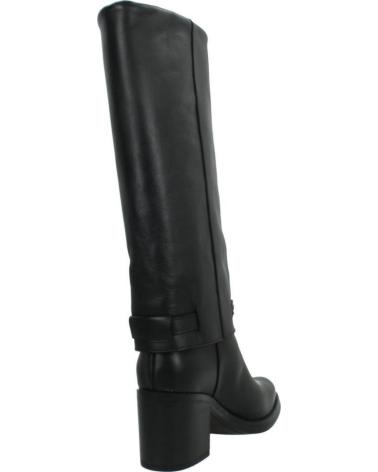 ALPE BOTAS ALTAS LEYLA DE PIEL NEGRAS CON TACHUELAS NEGRO