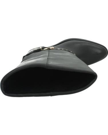 ALPE BOTAS ALTAS LEYLA DE PIEL NEGRAS CON TACHUELAS NEGRO