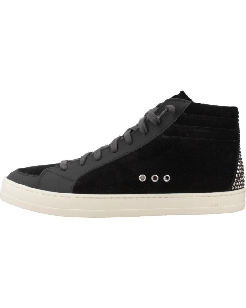 P448 ZAPATILLAS SKATEW NEGRAS CON TACHUELAS Y CREMALLERA LATERAL BLKST