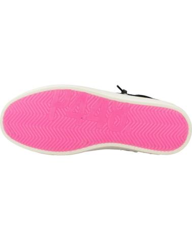 P448 ZAPATILLAS SKATEW NEGRAS CON TACHUELAS Y CREMALLERA LATERAL BLKST