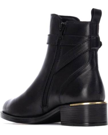 CARMELA 162475 BLACK BIKER BOOT WITH BUCKLES AND METALLIC DETAIL NEGRO