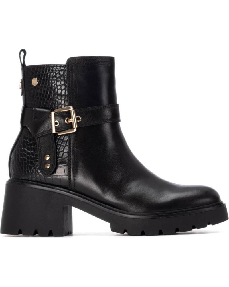 CARMELA 162565 BLACK ANKLE BOOT WITH GOLD BUCKLE AND TRACK SOLE NEGRO