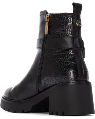 CARMELA 162565 BLACK ANKLE BOOT WITH GOLD BUCKLE AND TRACK SOLE NEGRO