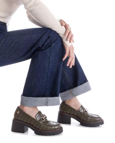 CARMELA 162566 KHAKI LOAFER WITH GOLD CHAIN AND TRACK SOLE KAKI