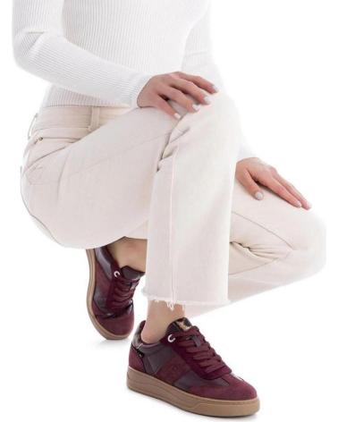 ZAPATILLAS REFRESH 172954 BURDEOS CON DETALLE ANIMAL PRINT BURDEOS