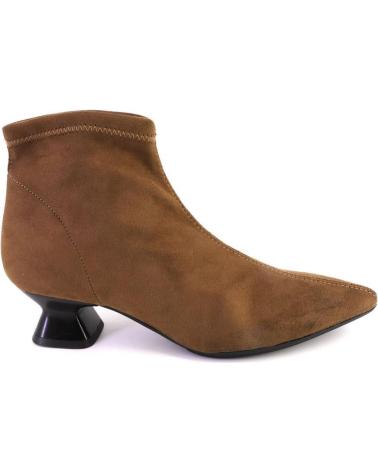 DANIELA VEGA BOTINES 2477 TAUPE TAUPE